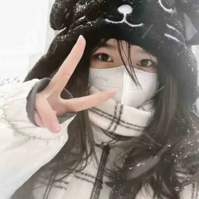 于希月